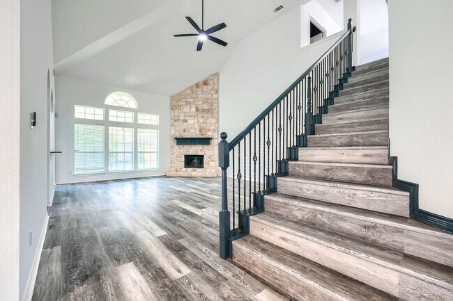 Building Photo - 12177 Salt Grass Ln