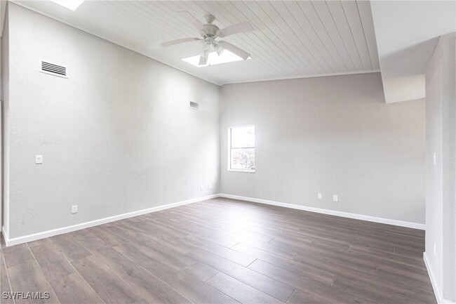 Building Photo - 16737 Pheasant Ct