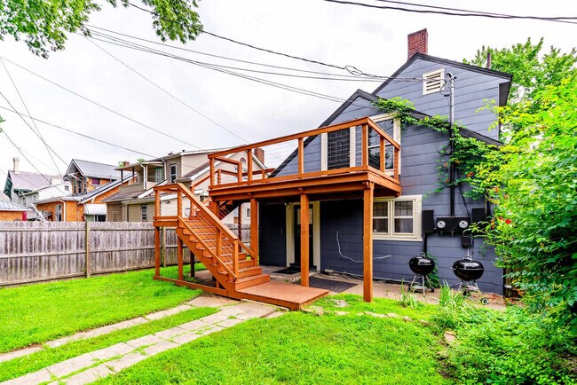 Building Photo - 241 W Water St