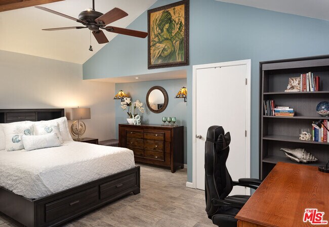 Building Photo - 8308 Flight Ave