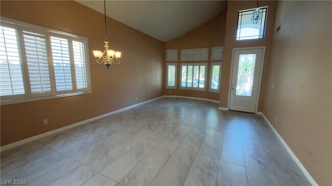 Building Photo - 10619 Sunwind Ave