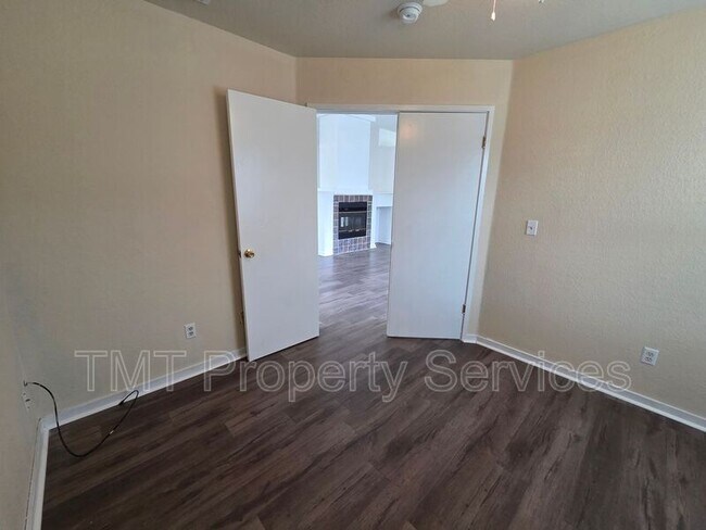 Building Photo - 2234 Wall St