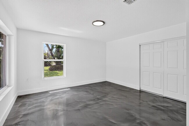 Building Photo - 5327 St Lucie Blvd