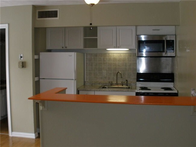 Building Photo - 5010 Bowser Ave