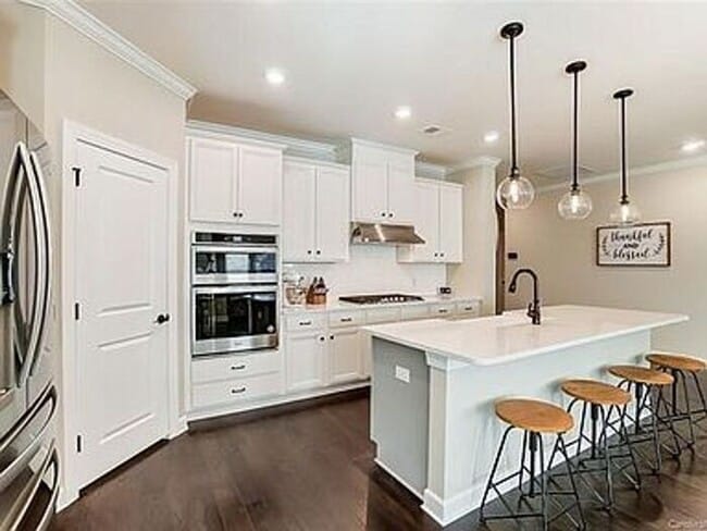 Building Photo - Ellington Downs Home! Top Rated Schools!
