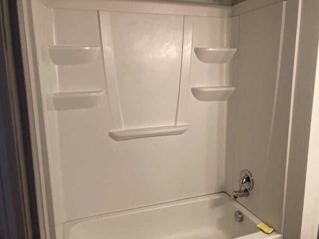 Building Photo - 606 Calhoun Ave