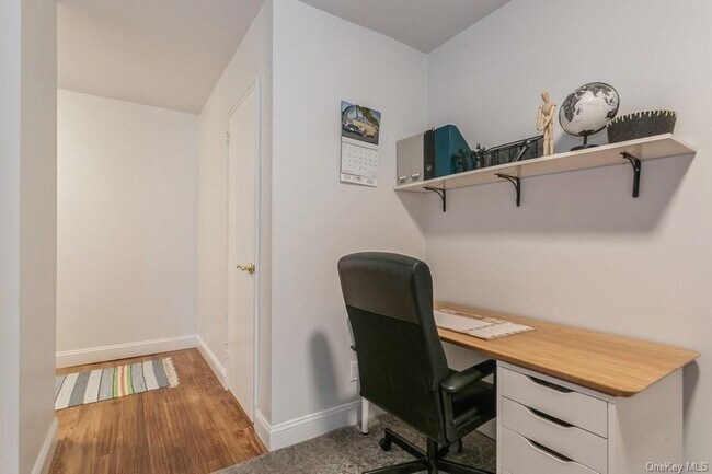 Building Photo - 45 Carpenter Ave