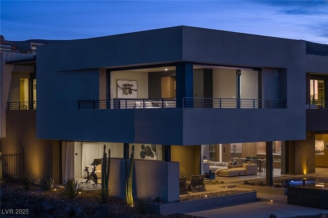 Building Photo - 810 Dragons Eye Dr