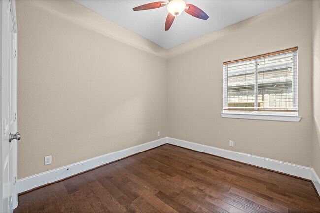 Building Photo - 2907 Jadestone Ln