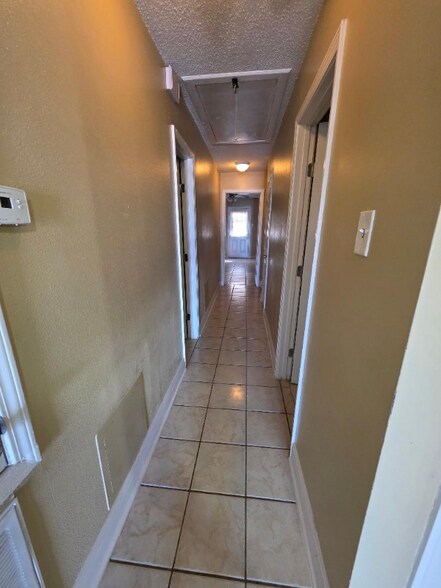 Building Photo - 9110 Morrison Rd