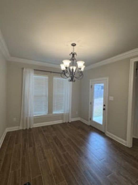 eat in area - 7463 Knollwood Ct