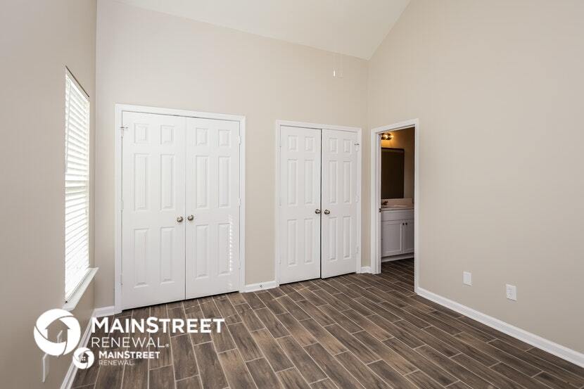 Building Photo - 4615 Blue Iris Way