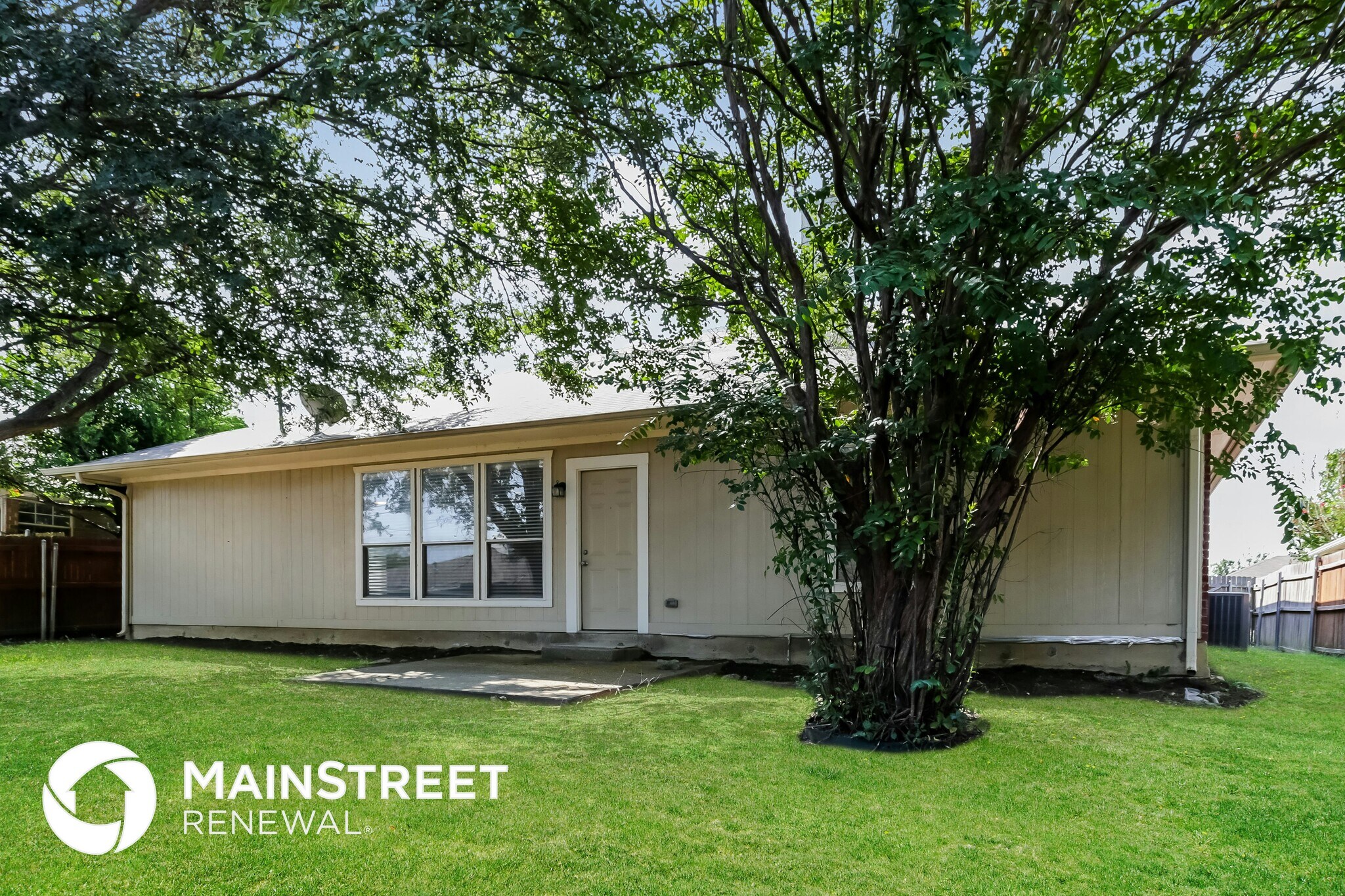Building Photo - 815 Ackers Dr