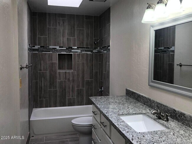 Building Photo - 6445 E Wildcat Dr