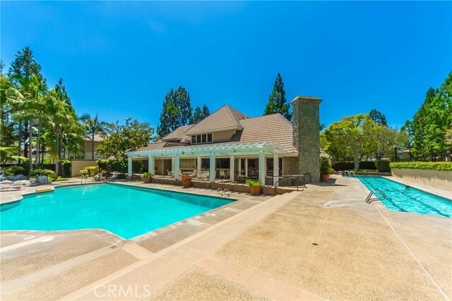 Building Photo - 2577 Plaza del Amo