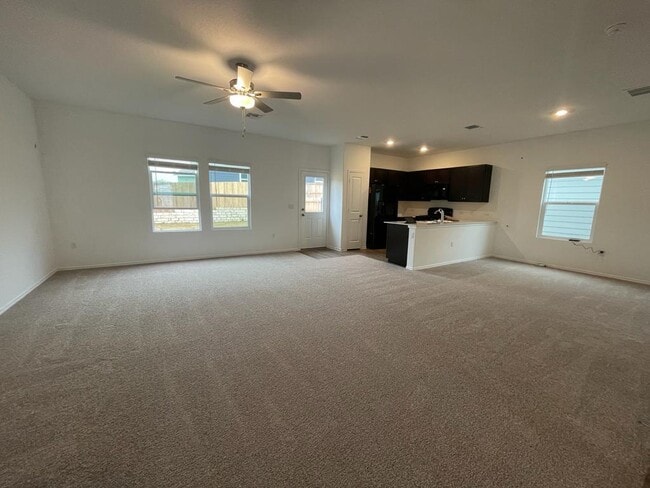 Building Photo - 7501 Poppy Petal Dr