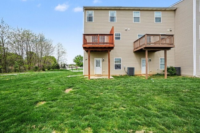 Building Photo - 700 Admiral's Quay Dr