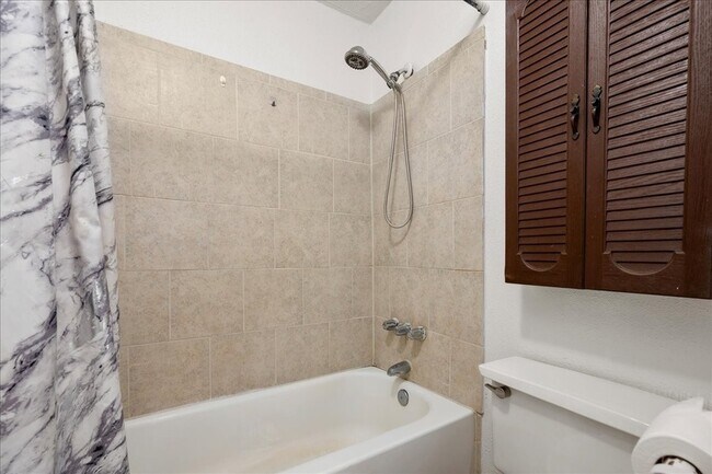 Building Photo - 9572 Windswept Ln