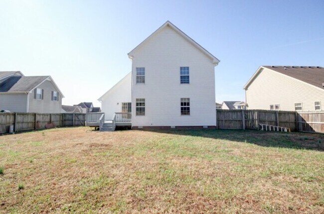 Building Photo - 3 Bedroom 2.5 Bathroom Home w/ Bonus Room!