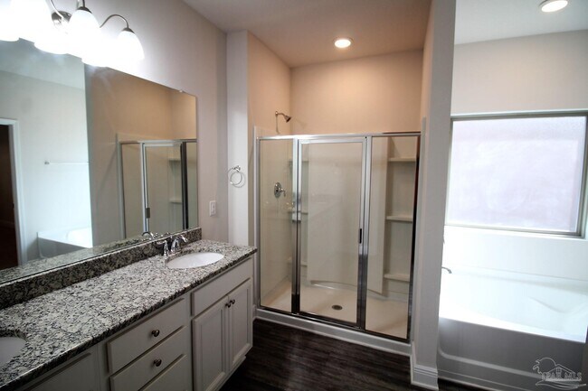 Building Photo - 3900 Hawks Landing Cir