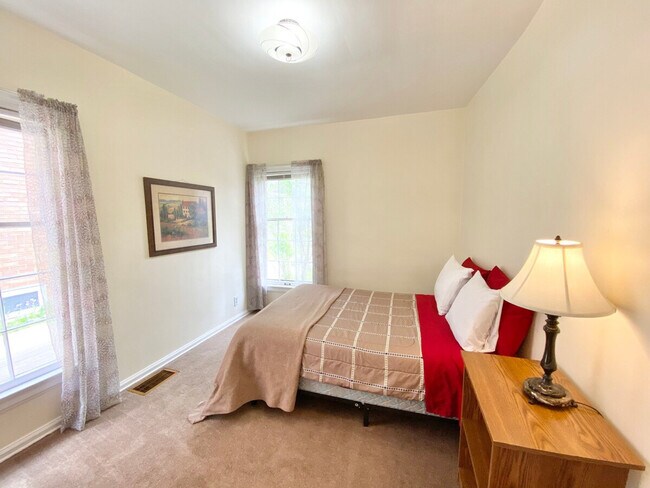 Building Photo - 3574 Lynnfield Rd