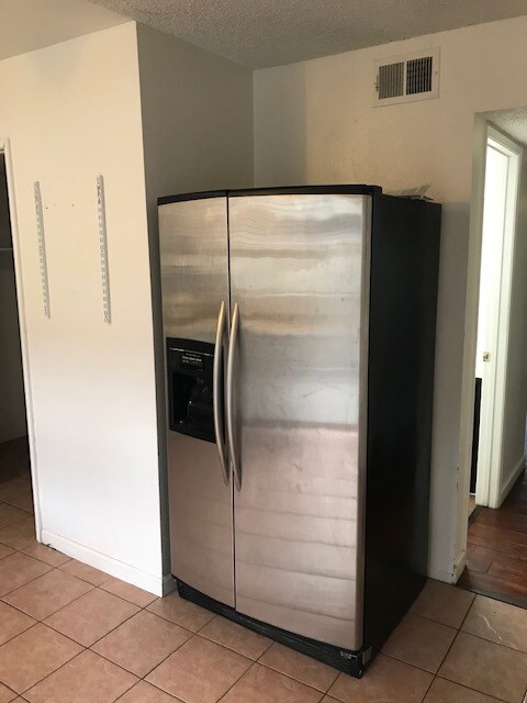 Building Photo - 486 Serento Cir