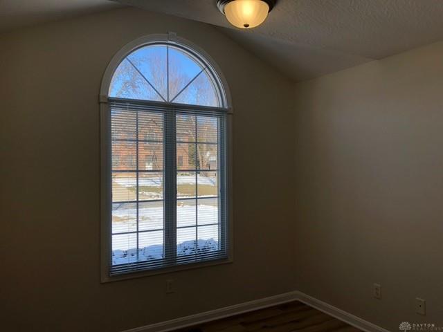Building Photo - 31 Knollview Ct
