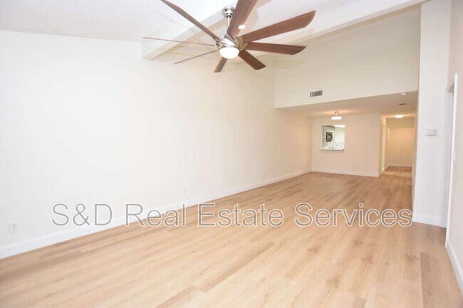 Building Photo - 2025 Sylvester Rd