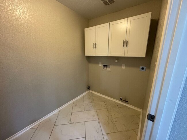 Building Photo - Coming soon... Move in May 8th, 2026