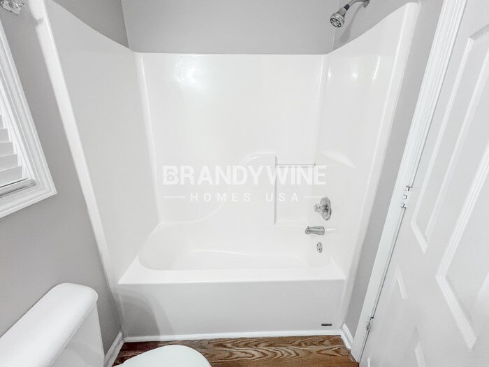 Building Photo - 215 Prince Edward Way