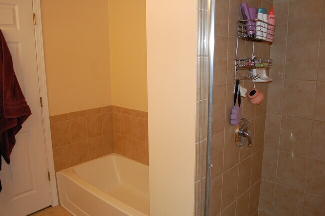 Building Photo - 440 W Mahogany Ct