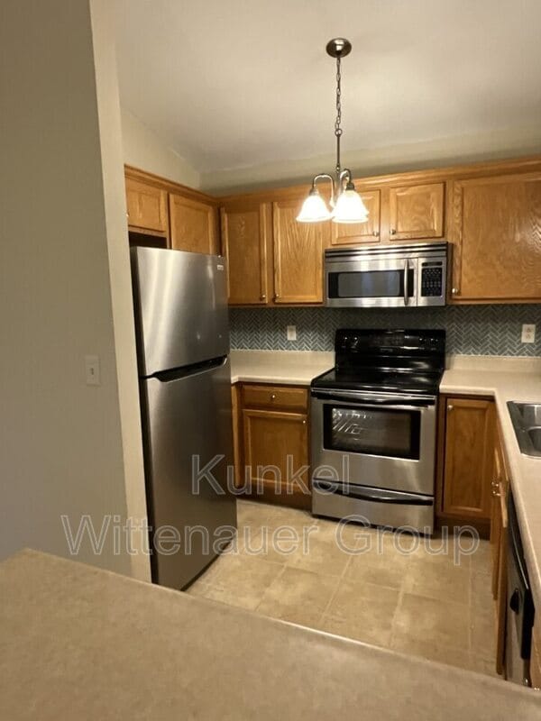 Building Photo - 3336 Berwin Green Dr