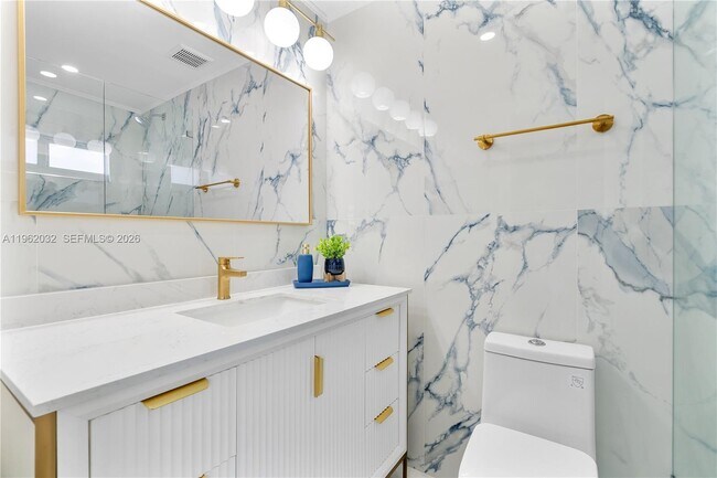 Building Photo - 4440 NE 17th Ave