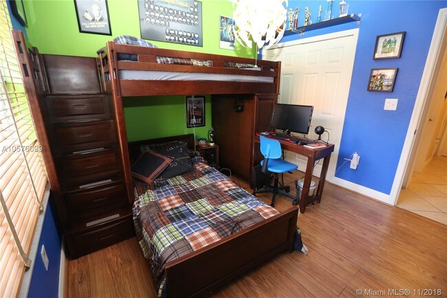 Building Photo - 2623 SW 154th Ct