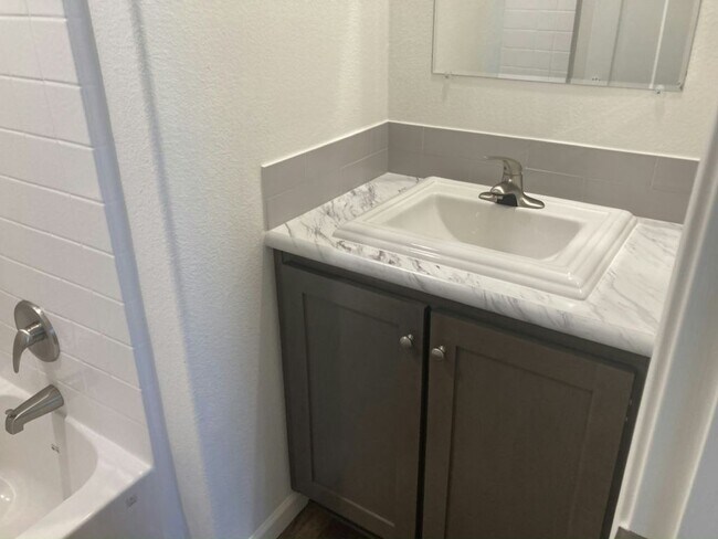 Building Photo - 11411 N 91st Ave