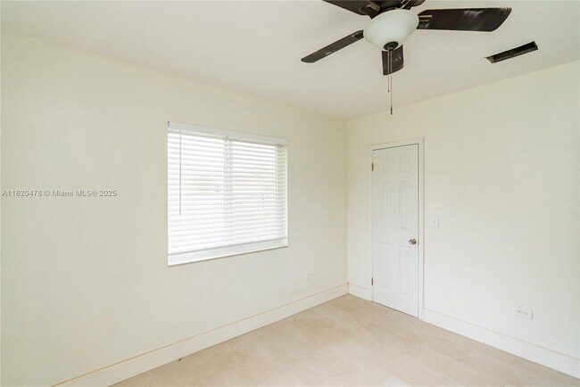 Building Photo - 3802 NW 65th Ave