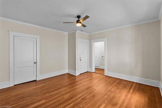 Building Photo - 213 Westover Terrace