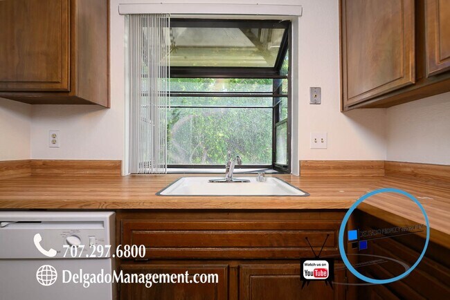 Building Photo - Benicia! Large two story three bedroom, two and 1/2 baths townhome