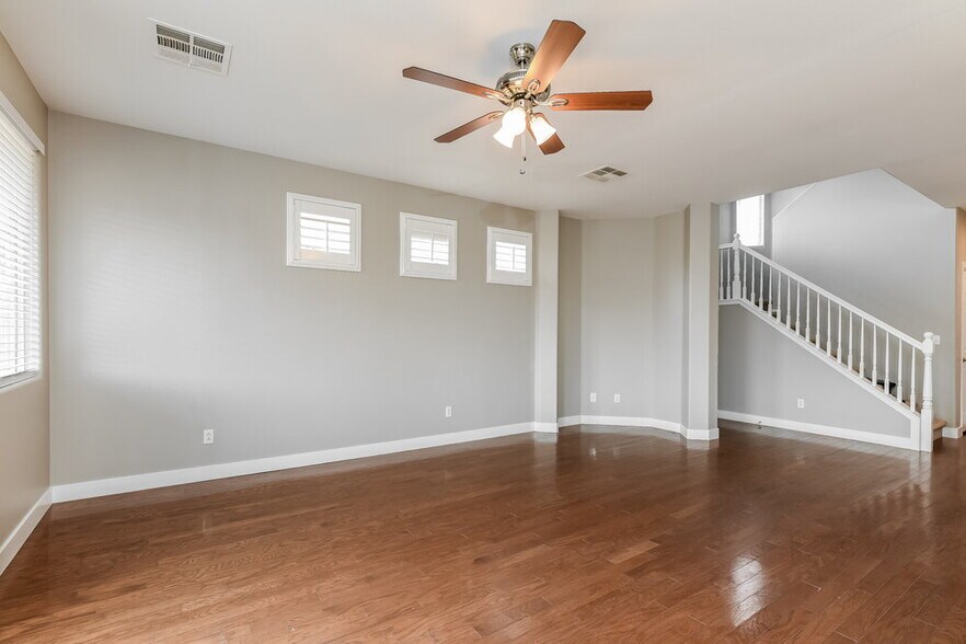 Building Photo - 6317 Rubylyn Ave