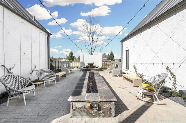 Building Photo - 15898 Candletree Rd