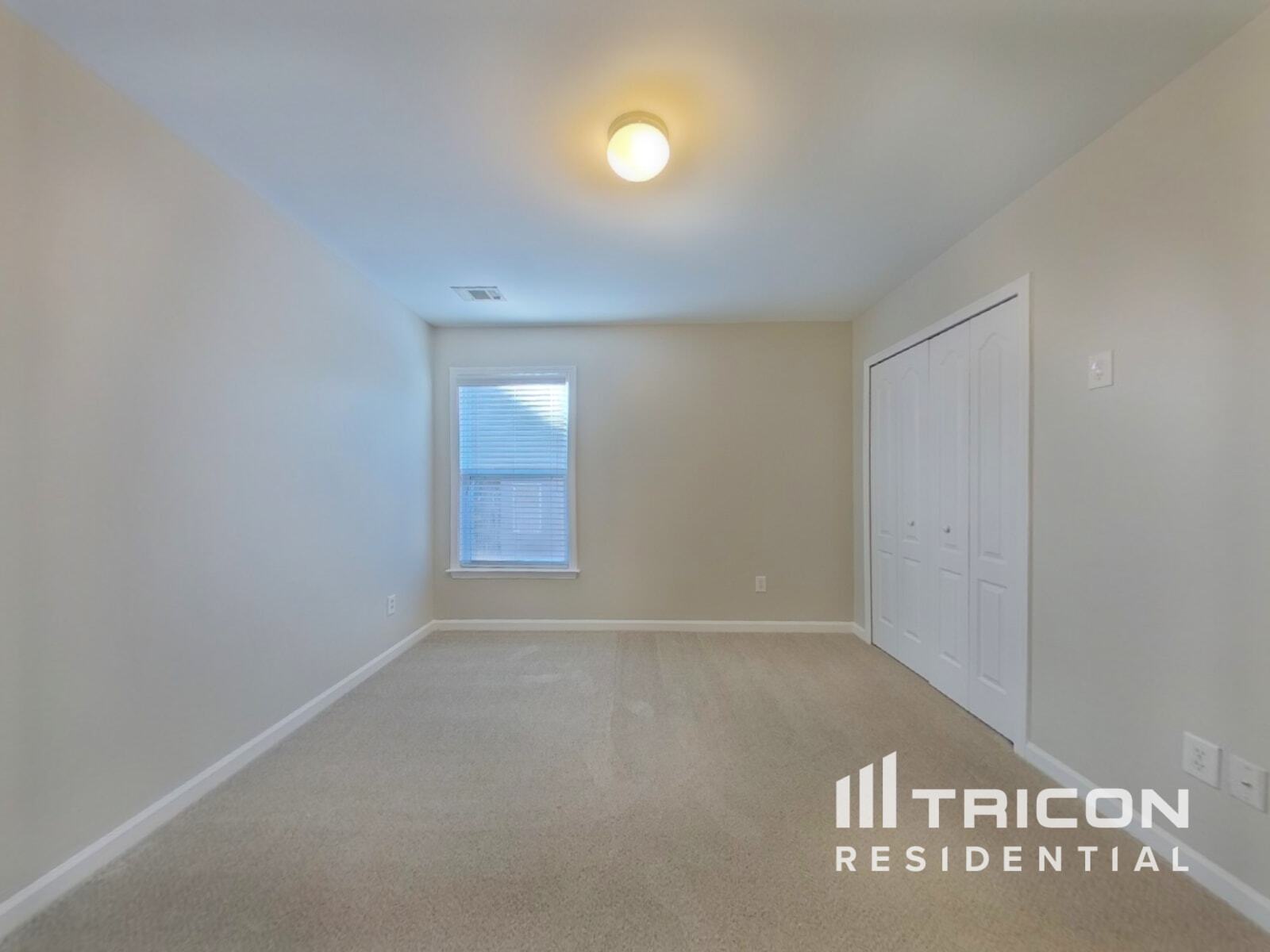 Building Photo - 188 Longwood Crossing