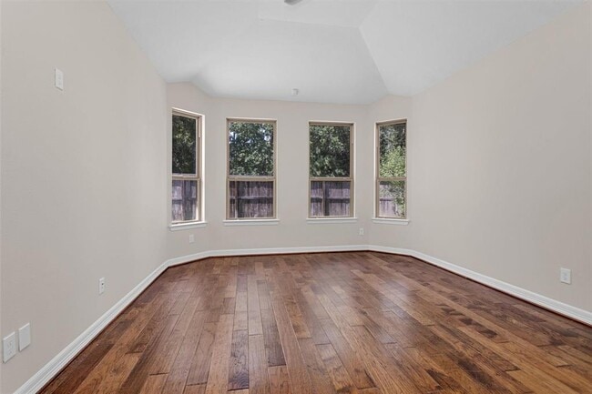 Building Photo - 24015 Richglen Court