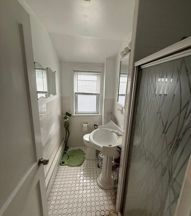 Building Photo - 23 Farragut Ave