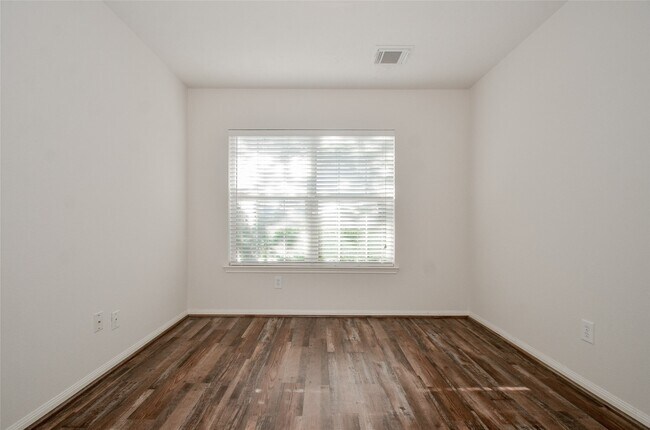 Building Photo - 3314 Rainport Cir