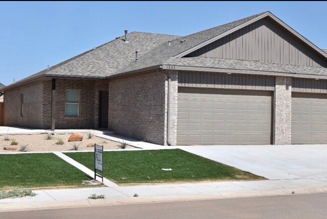 Building Photo - 1824 Corpus Ave