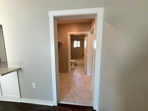 Building Photo - 406 McPhail St