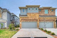 Building Photo - 1535 Crystal Stream Dr