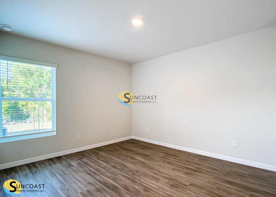 Building Photo - 15620 SW 42nd Terrace