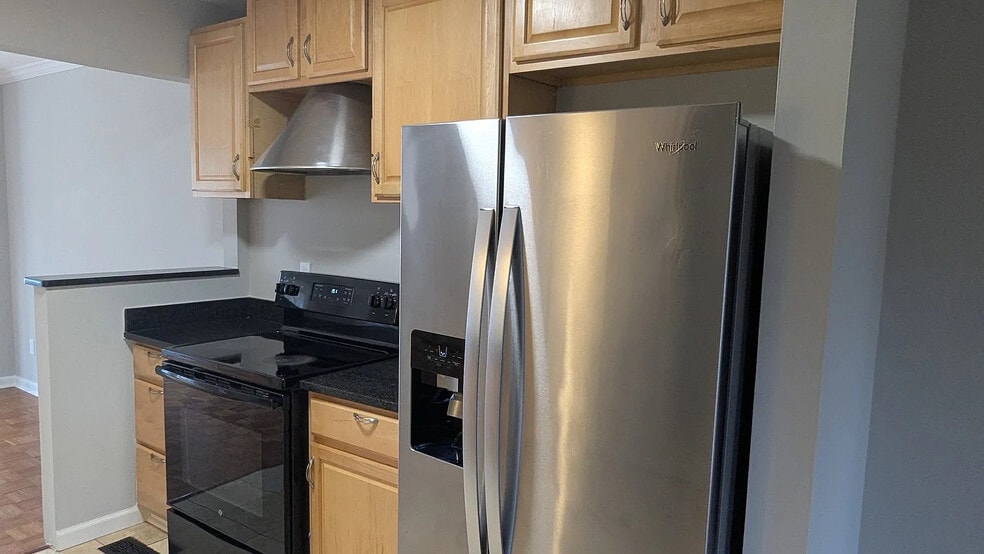 Building Photo - Room in Townhome on Cooper Lake Dr SE