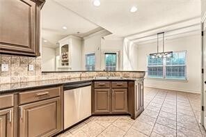 Building Photo - 5002 SW Golden Eagle Ave